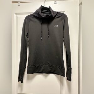 Women’s The North Face Size XS funnel neck pullover